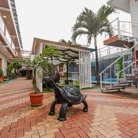Blue Marlin Hotel Puerto Baquerizo Moreno Buitenkant foto